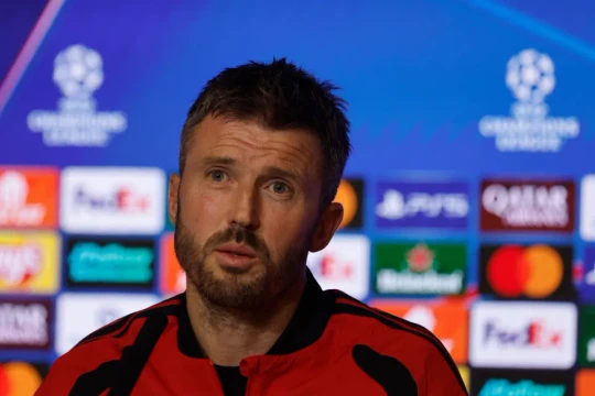 Michael Carrick tiết lộ kế hoạch chuyển nhượng tháng Giêng để vực dậy Man Utd