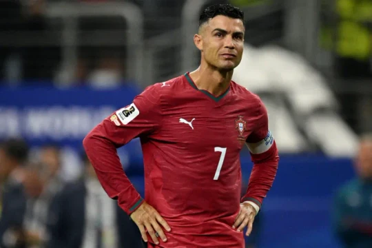 Ronaldo chính thức nhận án phạt từ LĐBĐ Bồ Đào Nha