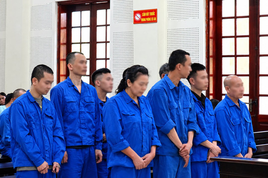 Radio pháp đình: “Ông trùm” sau những chuyến hàng tử thần