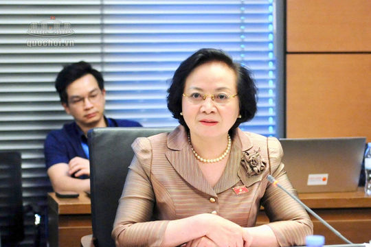 Dự kiến trình Trung ương nghị quyết mới về chính sách tiền lương, bảo hiểm xã hội