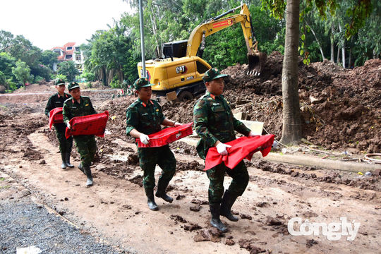 Thêm 79 bộ hài cốt liệt sĩ được tìm thấy ở Công viên Lê Thị Riêng sau lễ truy điệu