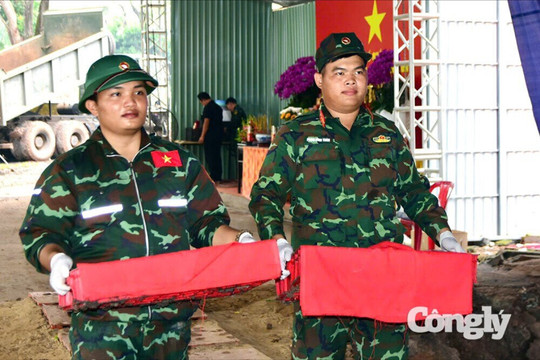 Quy tập thêm 12 bộ hài cốt liệt sĩ ở Công viên Lê Thị Riêng