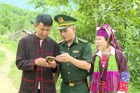 Đổi mới dân vận, đưa chuyển đổi số đến từng bản làng
