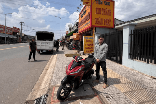 40 phút truy xét “thần tốc” kẻ mang dao cướp tiệm vàng