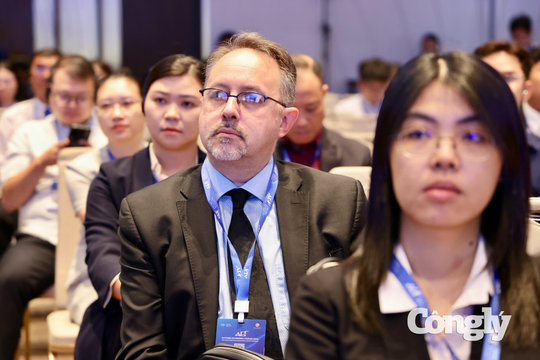 Tìm lời giải cho bài toán tăng trưởng trong kỷ nguyên AI