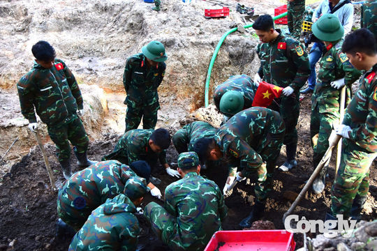 Quy tập 121 bộ hài cốt liệt sĩ đơn ở Công viên Lê Thị Riêng trong đợt 2