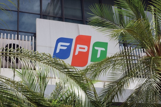 Cổ phiếu FPT tiếp tục giảm sâu dù lợi nhuận lập kỷ lục