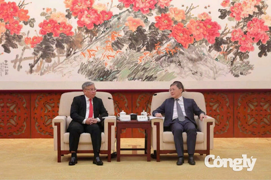 Phó Chánh án Phạm Quốc Hưng hội đàm với Phó Chánh án TANDTC Trung Quốc