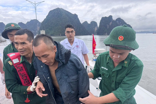 BĐBP Quảng Ninh phối hợp cứu nạn thuyền viên tàu cá bị đâm chìm