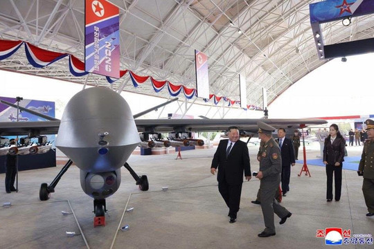 Triều Tiên trình làng UAV cánh bay mới tại triển lãm công nghệ hàng không