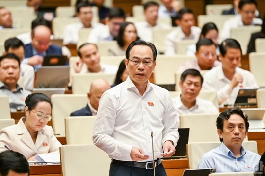 Bộ trưởng Hoàng Minh Sơn: Cung cấp miễn phí sách giáo khoa cho học sinh từ năm học 2028-2029