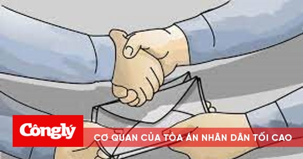 Hà Nội: Chủ tịch xã lấy tiền hỗ trợ dịch tả để “vá” tiền “đi Tết” cấp huyện