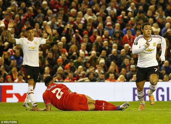 Liverpool 2-0 M.U: Quỷ đỏ không lối thoát