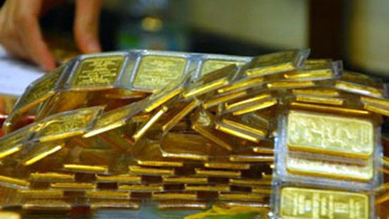 Giá vàng  giảm mạnh trong phiên đầu tuần