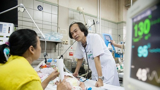 Cúm mùa "hoành hành", cẩn trọng khi dùng kháng sinh cho trẻ