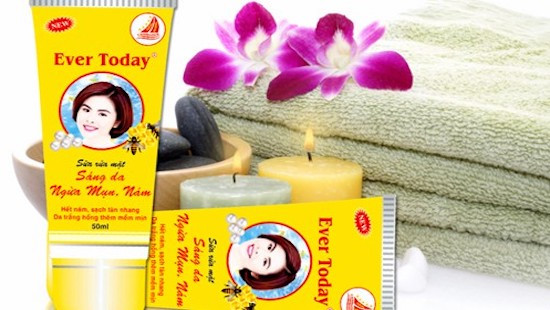 Thu hồi sữa rửa mặt Ever today và bột tắm trắng Ngọc Trai kém chất lượng
