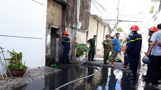 Một phụ nữ 60 tuổi tử vong trong căn nhà bốc cháy