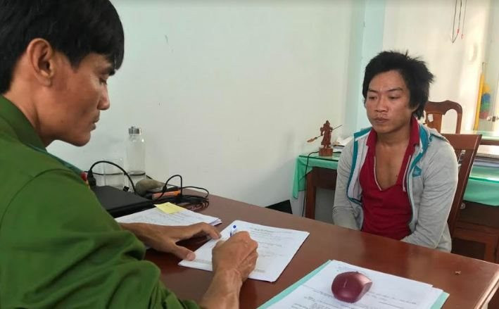 Đối tượng nhiều lần bị xử lý về hành vi gây rối trật tự, tiếp tục chống người thi hành công vụ
