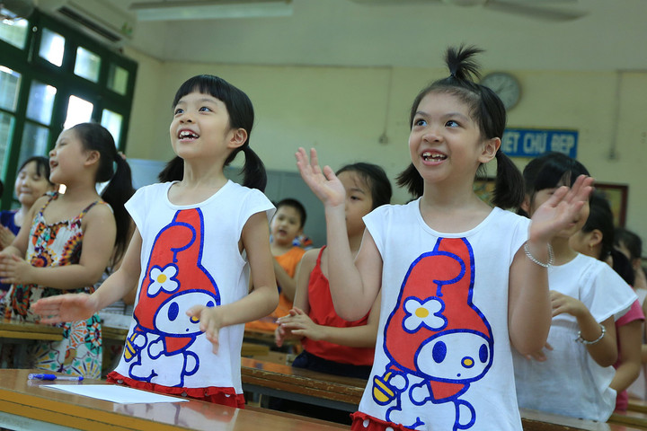 Chưa kịp mừng đã phải lo tìm người trông con thời gian nghỉ hè