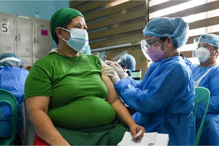 Trung Quốc chuyển cho Philippines 1 triệu liều vaccine ngừa COVID-19