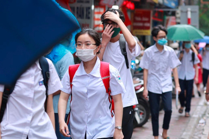 TP. HCM: Thí sinh, cán bộ coi thi, chấm thi hạn chế đi lại những nơi không cần thiết