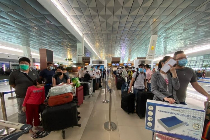 Dịch COVID-19: Đưa hơn 320 công dân Việt Nam từ Indonesia về nước an toàn  