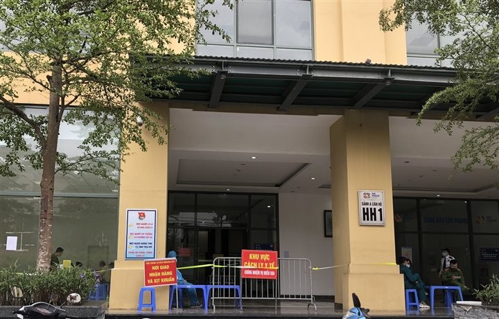 1 ca nghi mắc Covid-19, Hà Nội phong tỏa chung cư New Horizon City