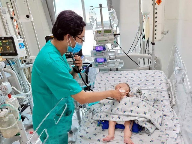 Trẻ em mắc Covid-19 ở TP.HCM giảm, không còn tình trạng quá tải