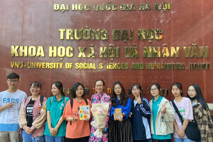 Mồng ba Tết thầy