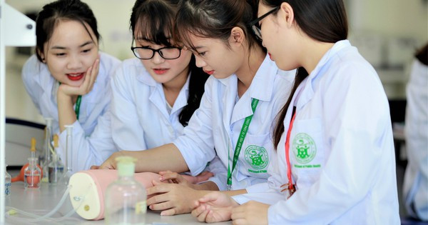 Chuyên gia nhận định ngưỡng bảo đảm chất lượng đầu vào nhóm ngành sức khỏe năm 2022
