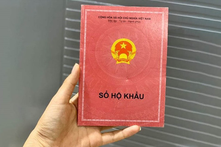 Công dân bị thu hồi sổ hộ khẩu giấy trong trường hợp nào?