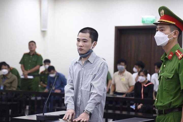 Tử hình kẻ đóng 10 chiếc đinh vào đầu bé gái