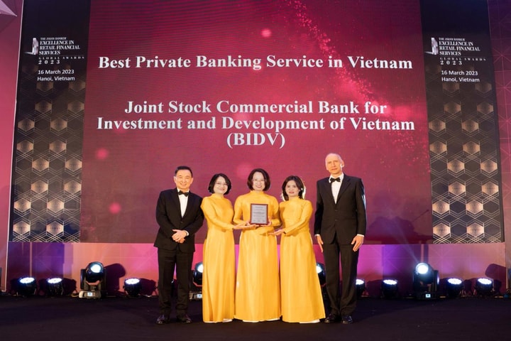 BIDV nhận 4 giải thưởng danh giá về dịch vụ Ngân hàng dành cho khách hàng cá nhân