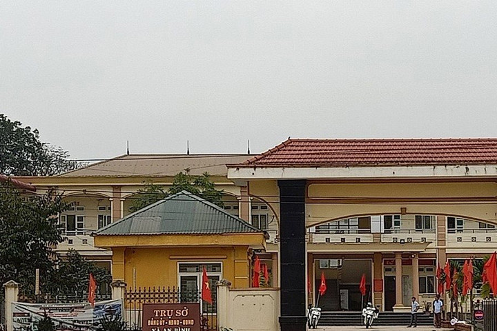 Khởi tố cán bộ địa chính vì nhận hối lộ