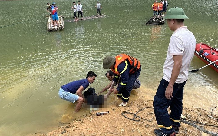 Đã tìm thấy nạn nhân đuối nước ở hồ Ná Hiến