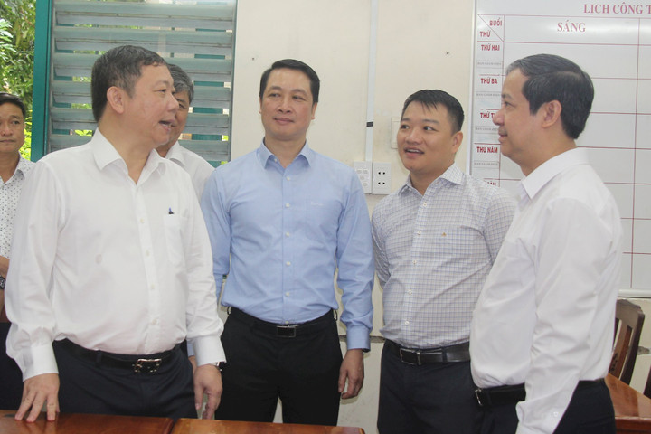 Kiểm tra công tác chuẩn bị kỳ thi THPT tại TP.HCM