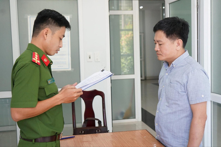 "Nổ" có khả năng làm "sổ đỏ" để chiếm đoạt tài sản