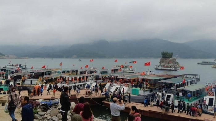 Giám đốc bến cảng du lịch Thung Nai bị khởi tố về tội trốn thuế