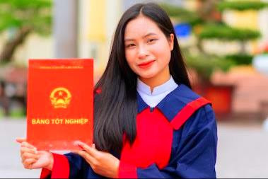 Gặp gỡ thủ khoa khối D của tỉnh Nghệ An