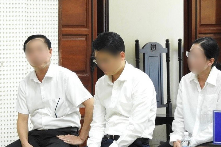 Cựu Phó Chủ tịch tỉnh Quảng Ninh và đồng phạm lĩnh án