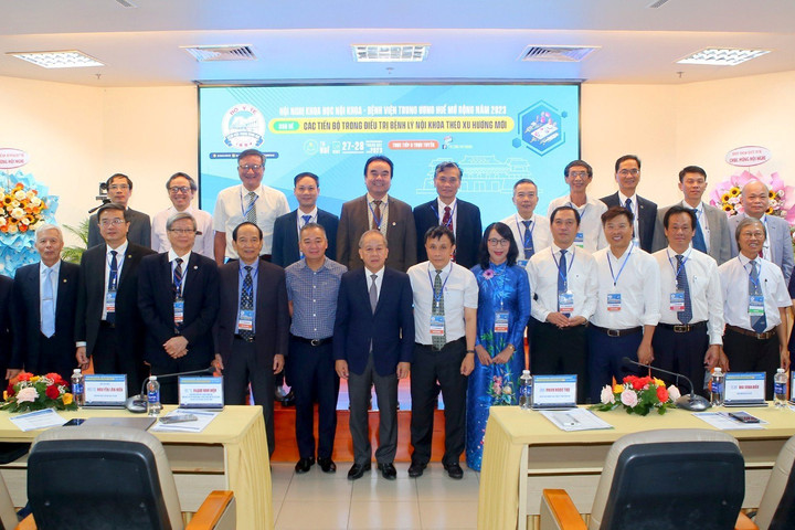 Xây dựng Bệnh viện Trung ương Huế là nơi đào tạo nguồn nhân lực y tế chất lượng cao