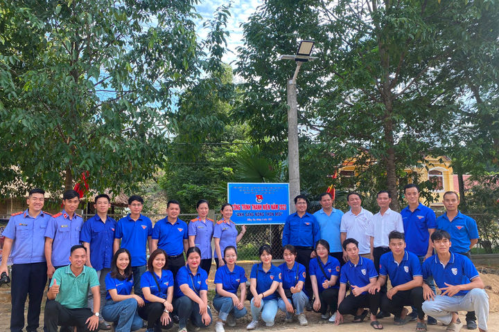 Mùa hè xanh tại xã Hồng Hạ, huyện A Lưới