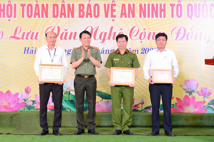 Chung sức xây dựng quê hương Nam Định giàu đẹp - văn minh