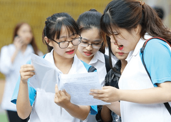 Định hướng nghề nghiệp và áp lực chọn tổ hợp khi xét tuyển đại học?