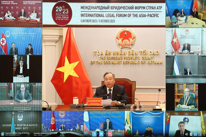 Đảm bảo sự tương thích với pháp luật và thông lệ quốc tế trong quá trình hội nhập