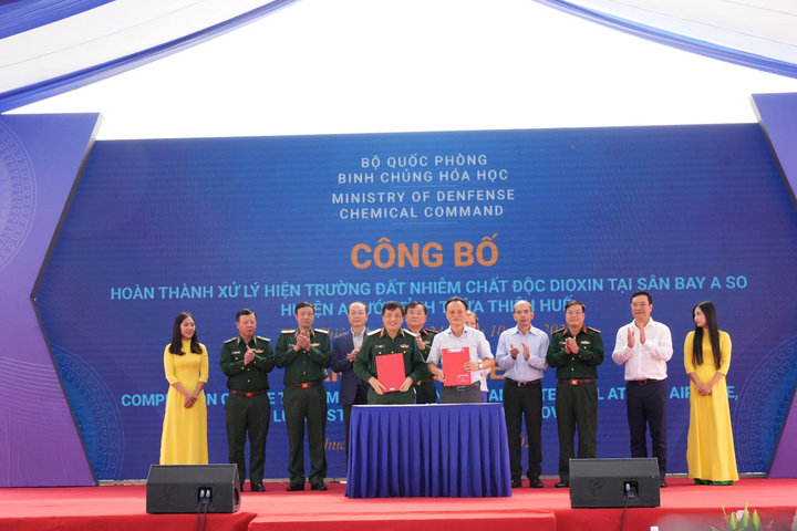 Hoàn thành xử lý đất nhiễm chất độc dioxin tại sân bay A So, huyện A Lưới