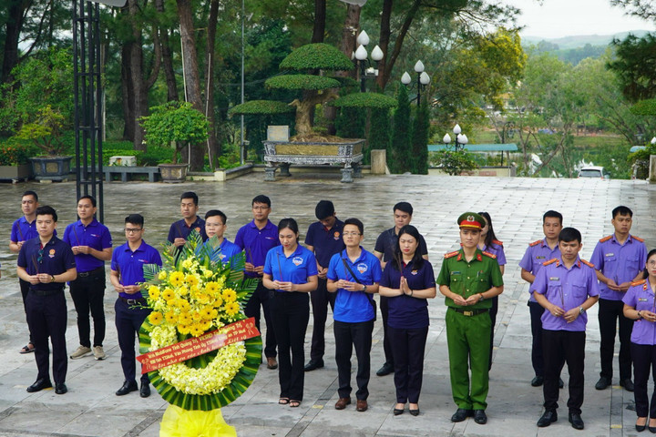  Đoàn thanh niên Quảng Trị và TT-Huế hướng đến kỷ niệm ngày QĐND Việt Nam