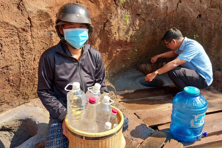 Gia Lai: Hạn hán kéo dài, dân khổ trăm bề vì “khát” nước sạch