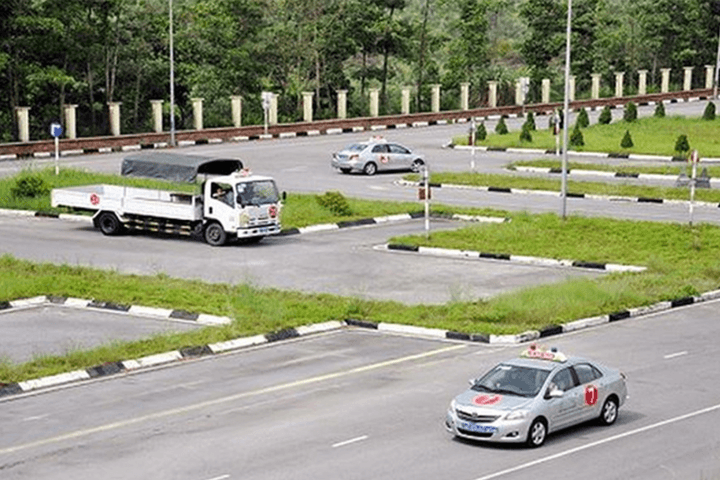 Những quy định về giấy phép lái xe nào sẽ được áp dụng từ 1/6?