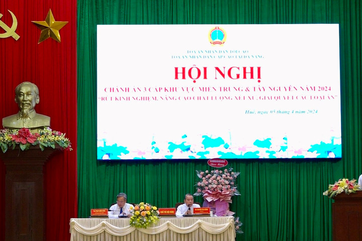 Bế mạc Hội nghị Chánh án 3 cấp khu vực miền Trung và Tây Nguyên năm 2024